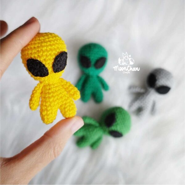 Mini Alien ET Extra Terrestre - Imagem 2